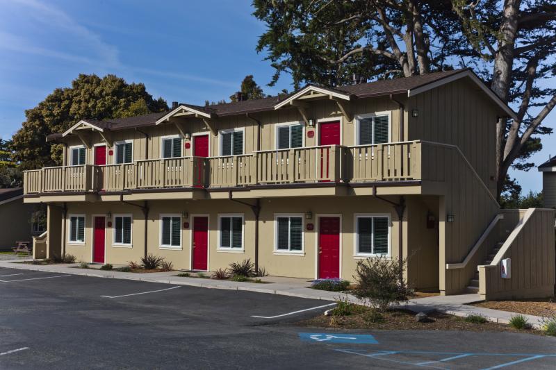 Monterey Peninsula Inn Pacific Grove Exterior photo